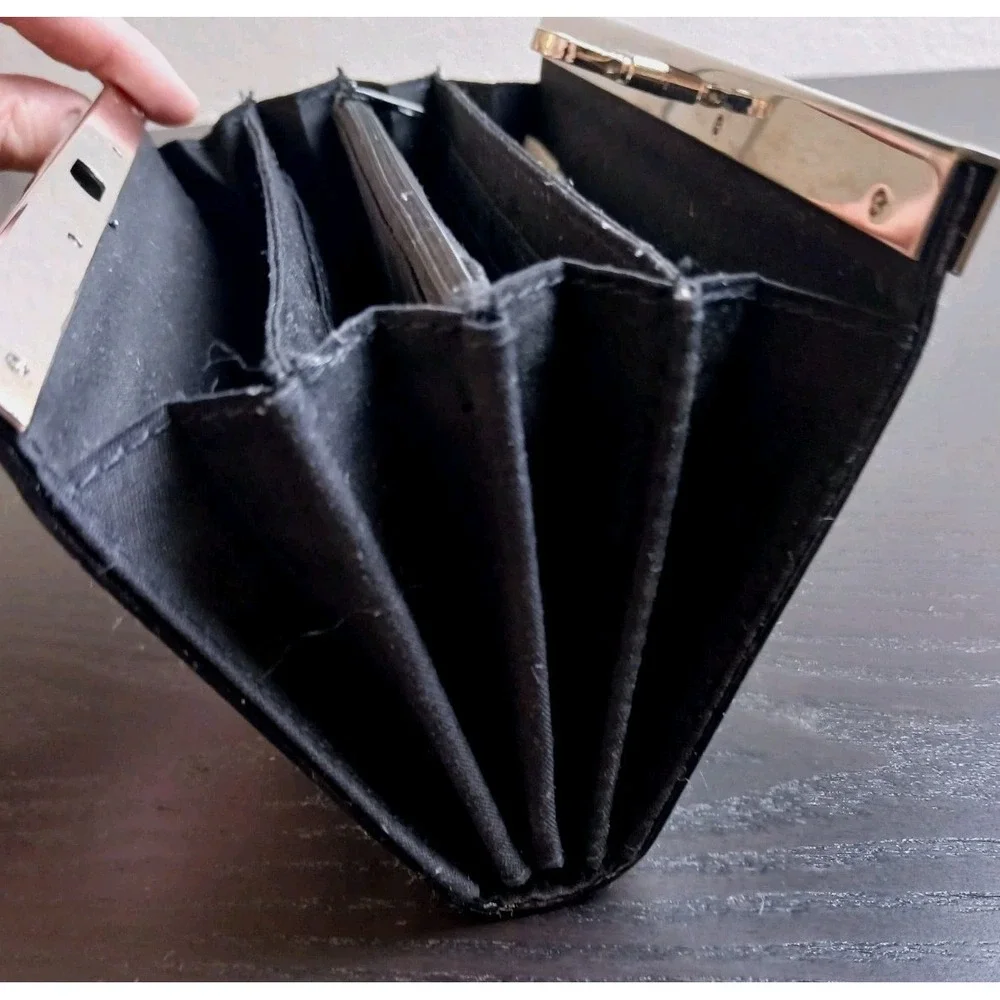 Black Clutch Wallet Credit Card/Cash/coins Women's  7.5X4X1.3‎ #1544